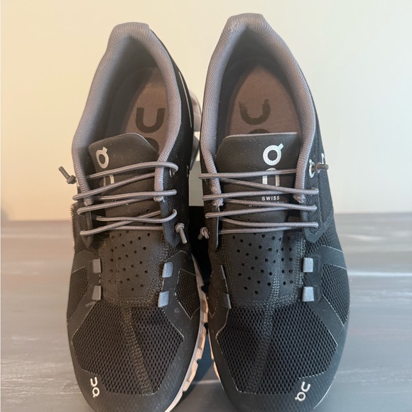 On Cloud Women’s Running Sneakers - Picture 4 of 8